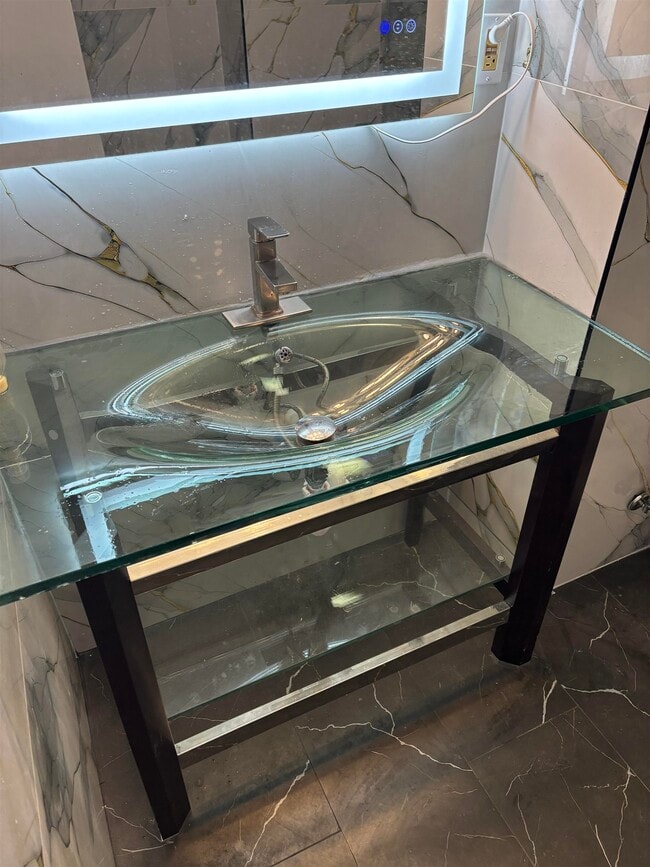 Building Photo - 109 Centre Ave