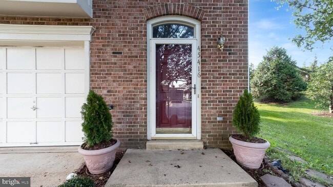 Building Photo - 45416 Baggett Terrace