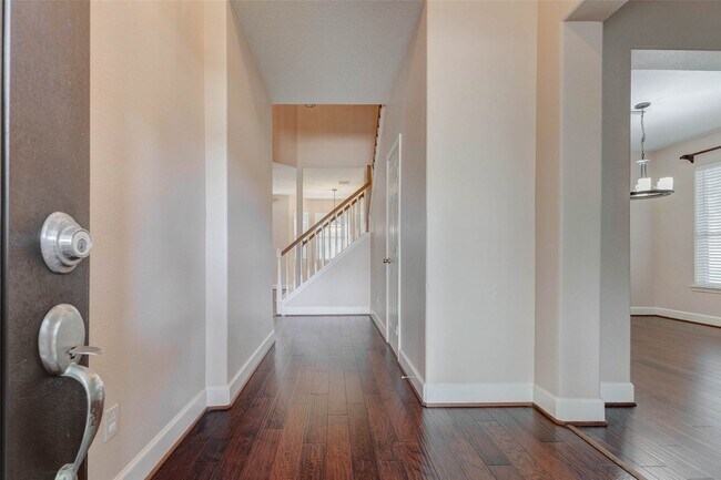 Building Photo - 20702 Teasel Ct