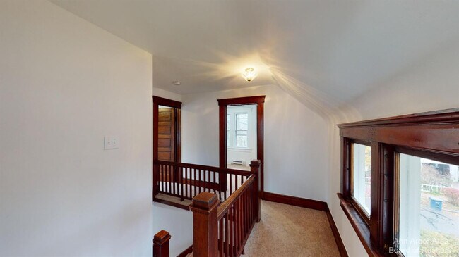 Building Photo - 1705 Jackson Ave