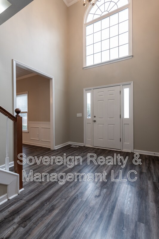 Building Photo - 3213 Southridge