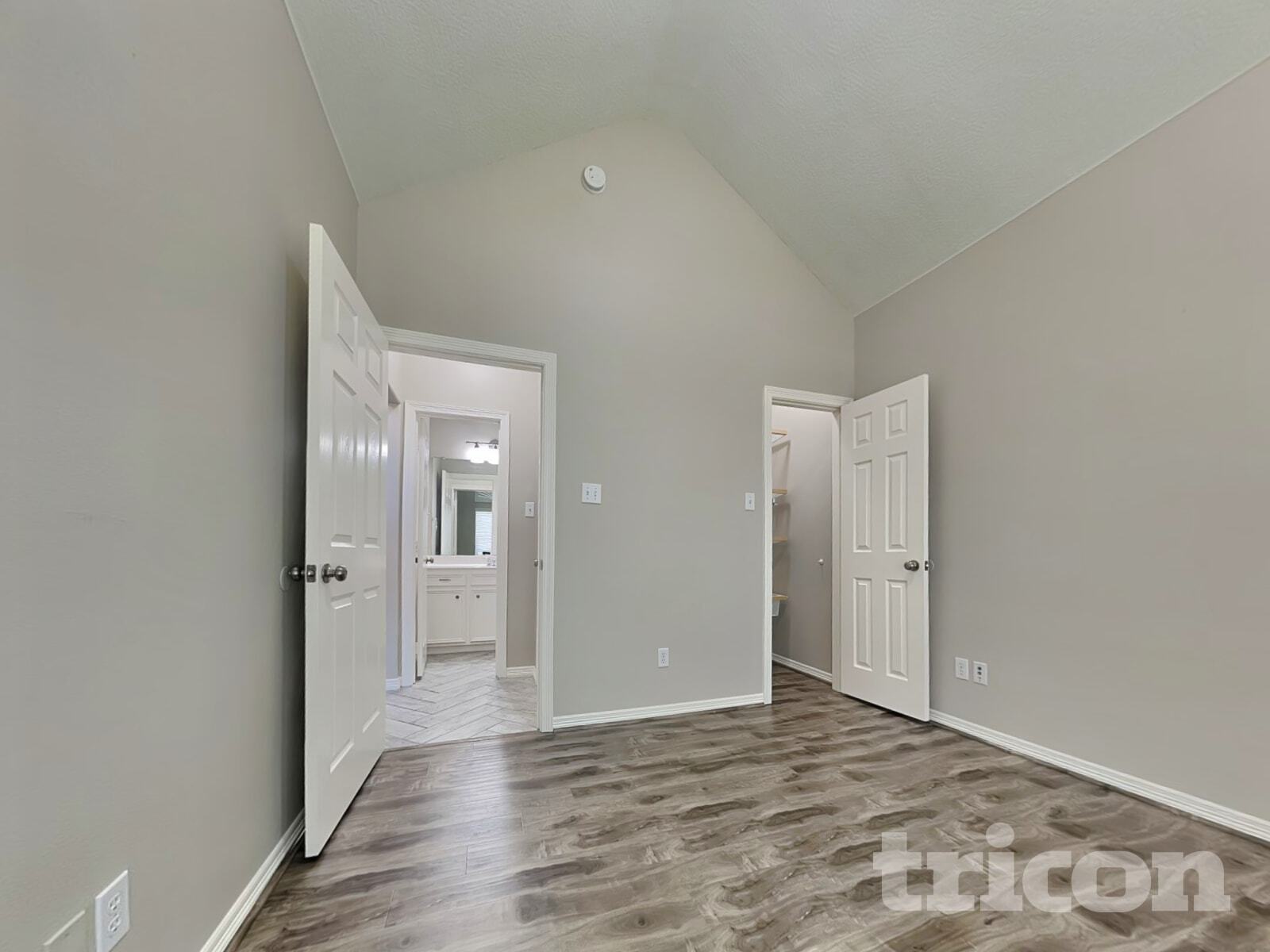 Building Photo - 6855 Tournament Dr