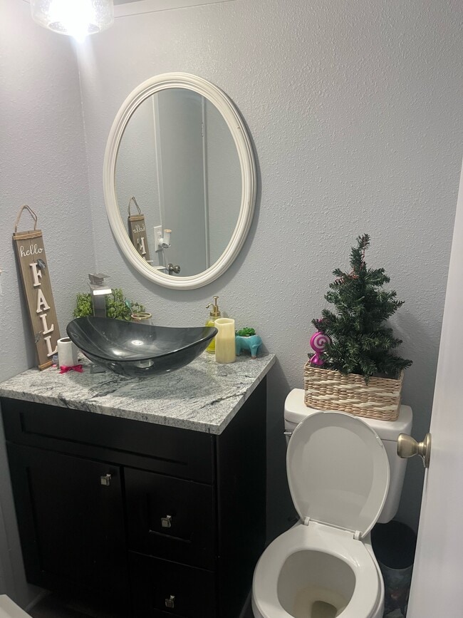 Building Photo - 1511 Gaines Rd