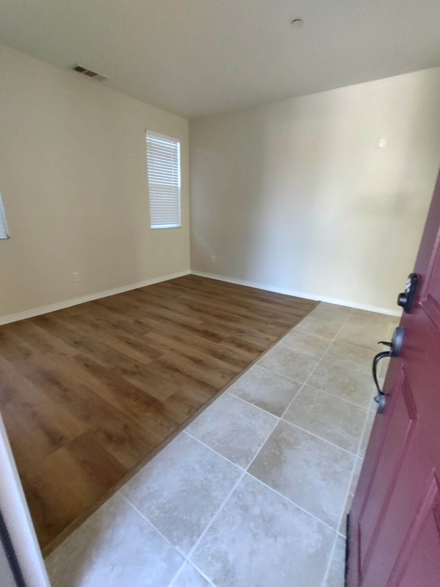 Building Photo - 5421 Carrotwood Ave