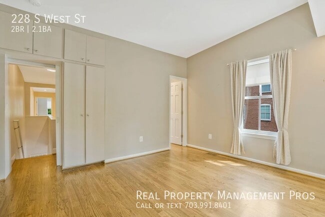 Building Photo - 228 S West St