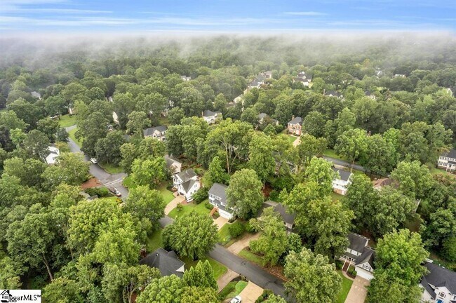 Building Photo - 125 River Way Dr