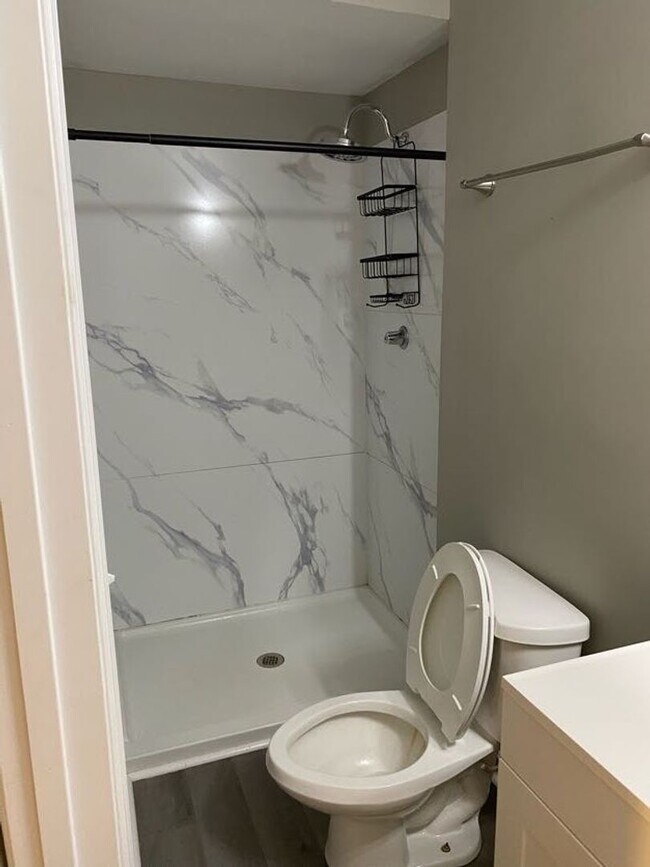 Building Photo - Beautiful Home FOR RENT