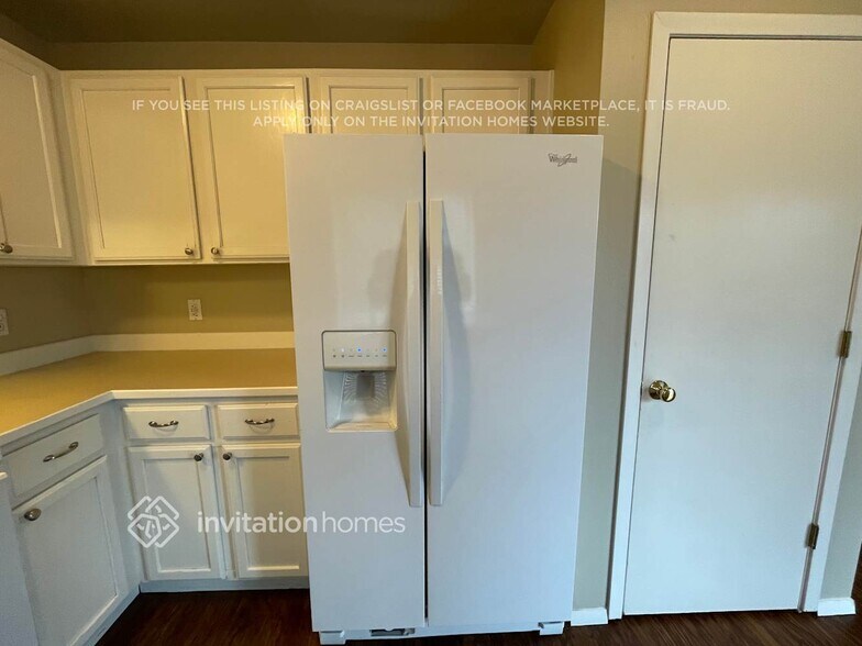 Building Photo - 3807 230th St E