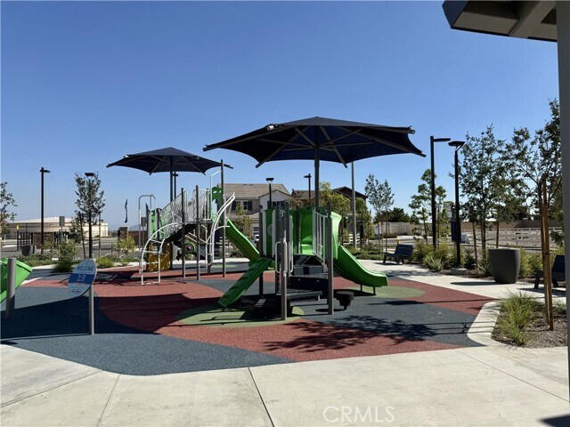 Building Photo - 16040 Olivas Ln