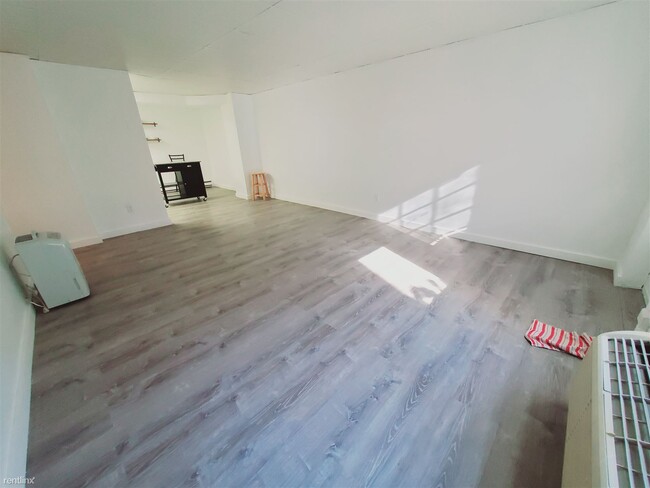 Building Photo - Studio, 1 bath Condo - 102 Woodside Grn Un...