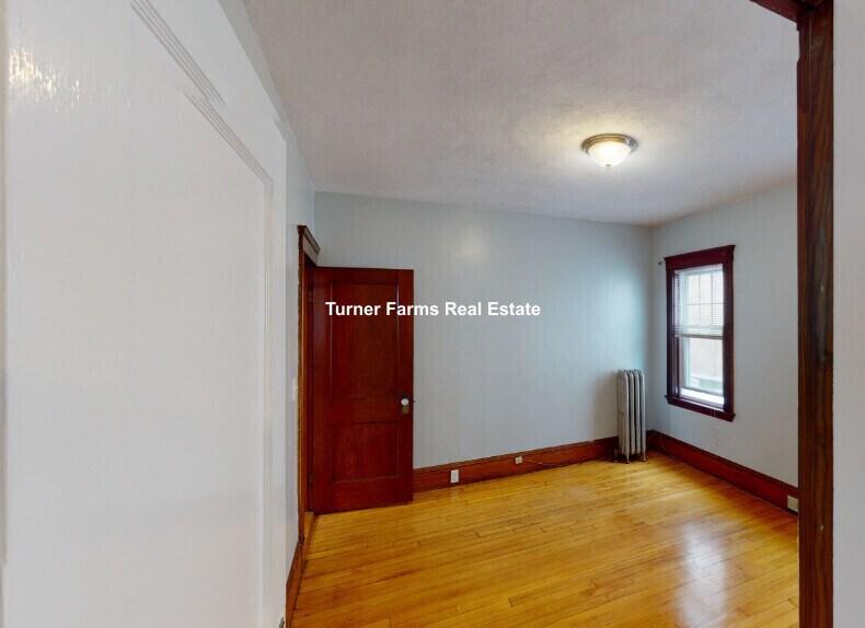 Building Photo - 117 Hillsdale Rd