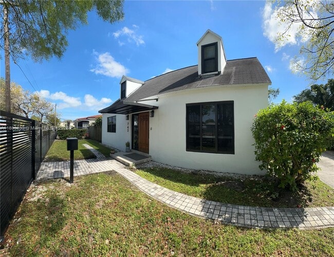 Building Photo - 742 NW 50th St