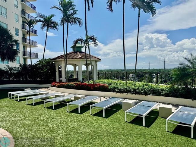 Building Photo - 610 W Las Olas Blvd