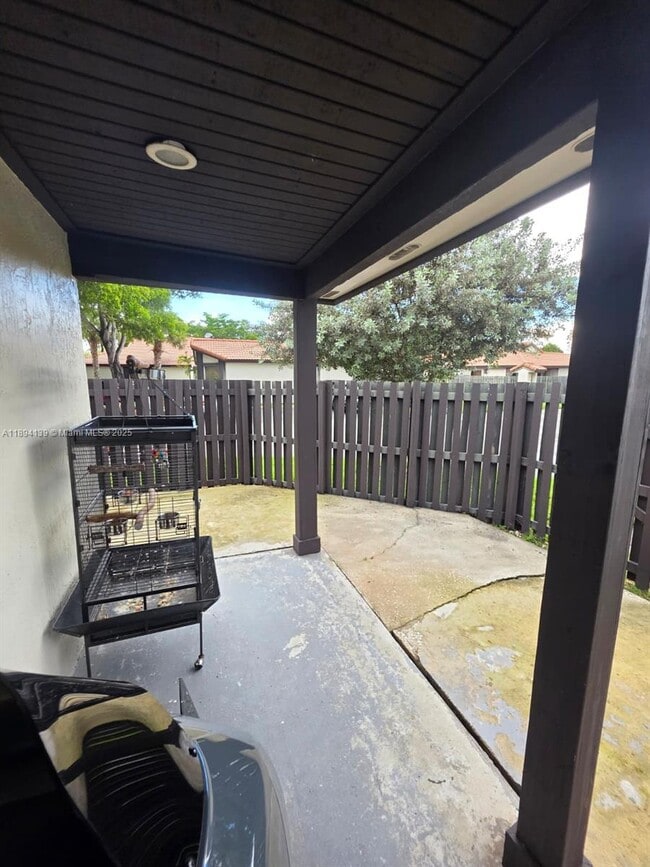 Building Photo - 15090 SW 49th Ln