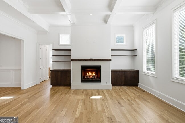 Building Photo - 6740 Castleton Dr NW