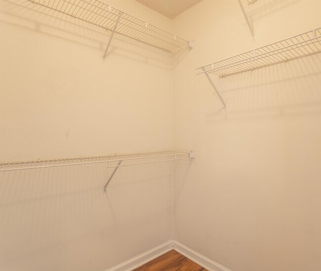 Building Photo - 112 Dusty Trail Ln