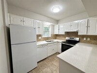 Building Photo - 857 Wax Myrtle Ln