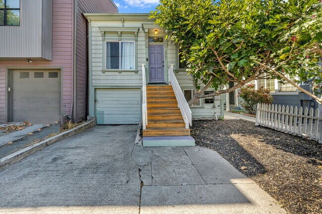 Primary Photo - 3421 Haven St