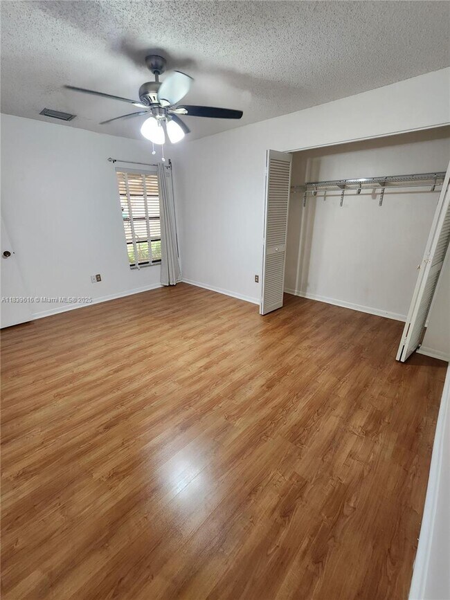 Building Photo - 8666 SW 114th Pl