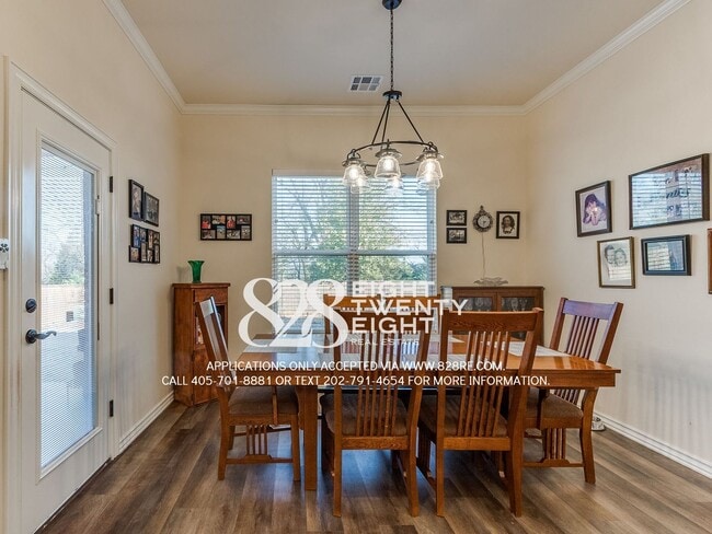 Building Photo - **COMING JANUARY 2ND!!!** STUNNINGLY BEAUTIFUL SPACIOUS 5 BED/3 BATH HOME IN ST JAMES PARK!