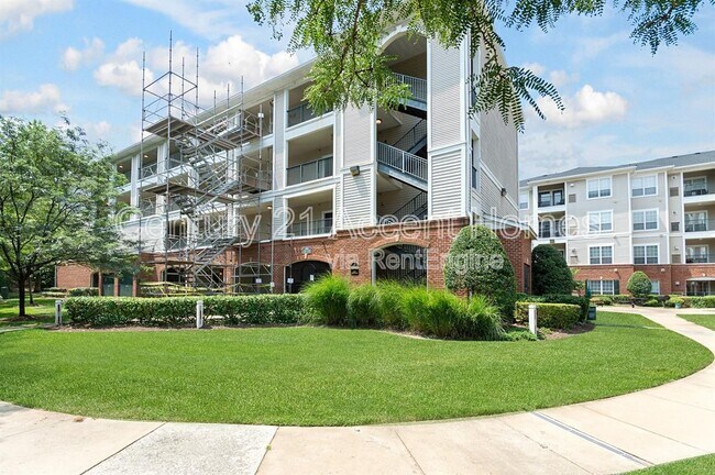 Primary Photo - 4860 Eisenhower Ave