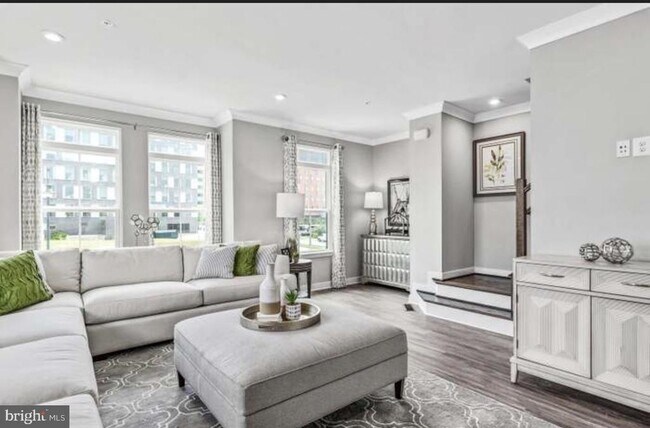 Building Photo - 2926 WATERFRONT Way