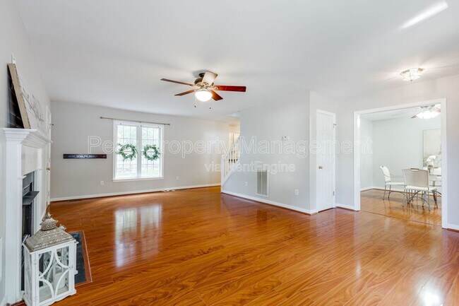 Building Photo - 5200 Parrish Creek Dr