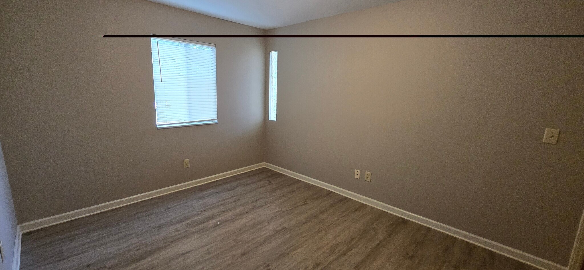 Building Photo - 2025A Stoneycreek Dr