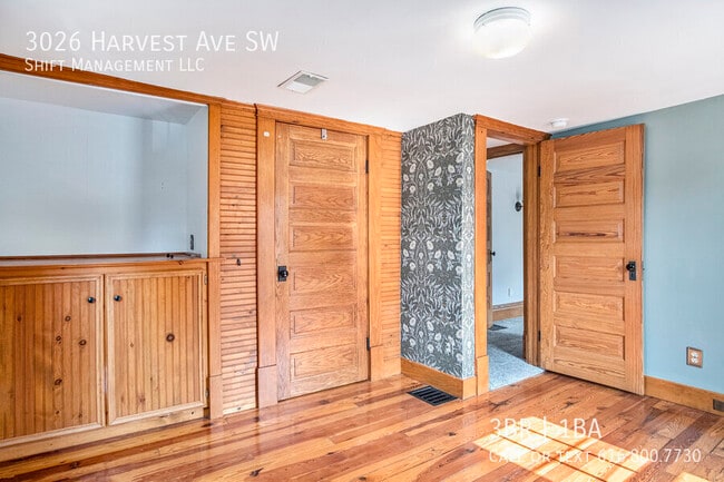 Building Photo - 3026 Harvest Ave SW
