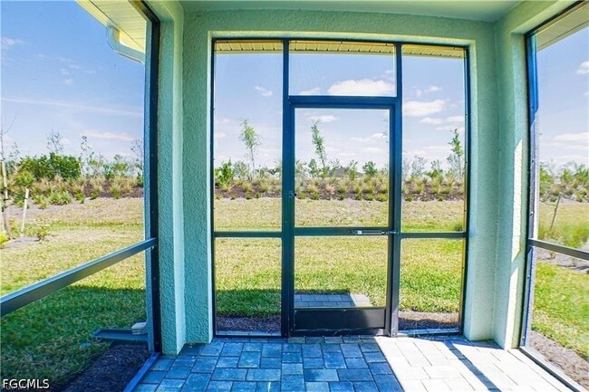 Building Photo - 44229 Saddlewood Ct