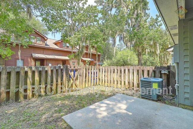 Building Photo - 4419 Great Oak Dr