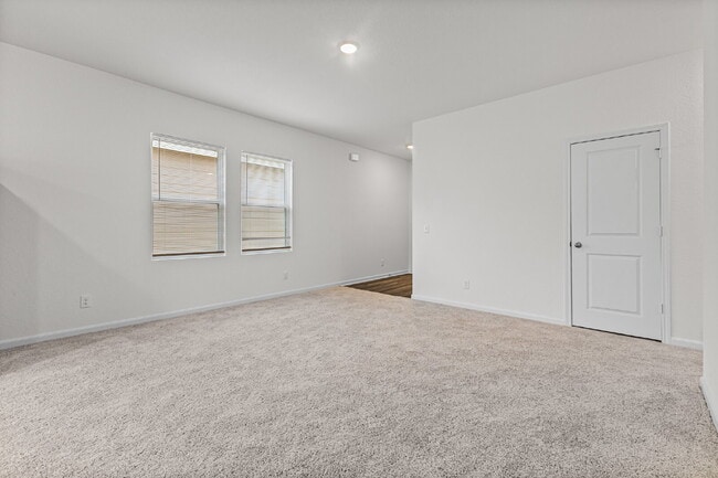 Building Photo - 1136 King Eider