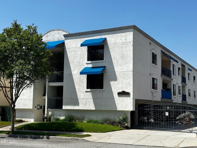 Building Photo - 285 S Sierra Madre Blvd