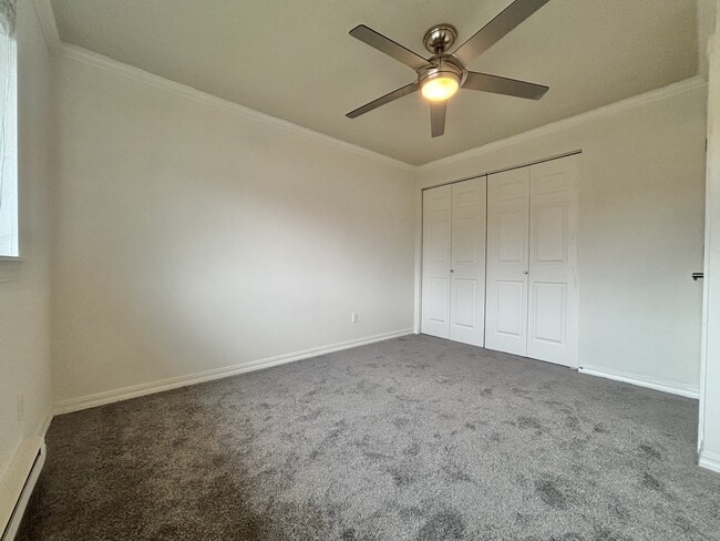 Building Photo - 2111 N Houk Rd