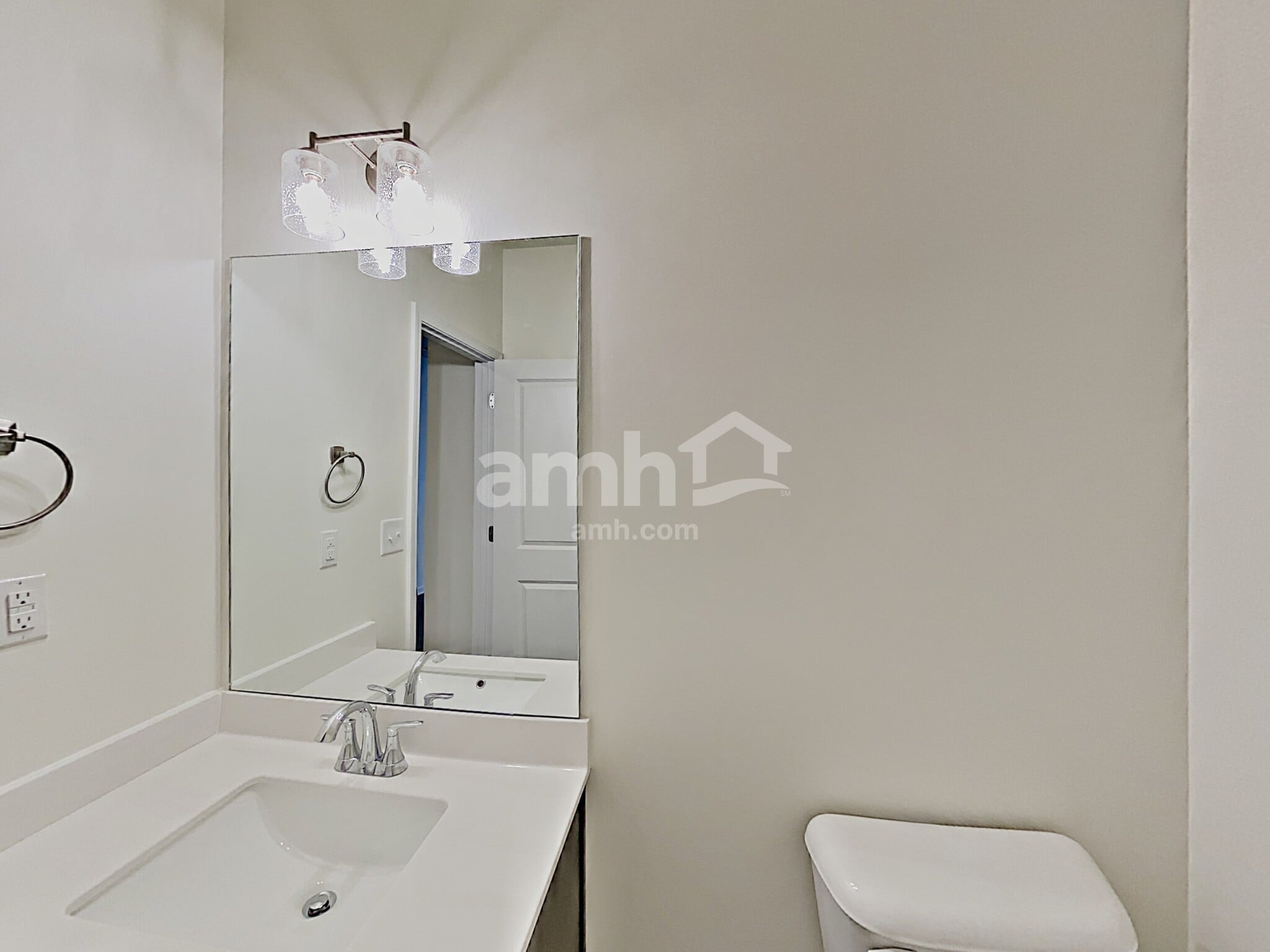 Building Photo - 701 Woodall Rd