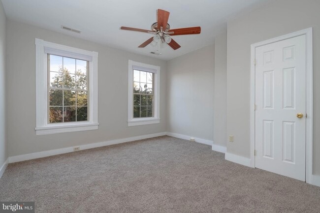 Building Photo - 224 N Milton Ave