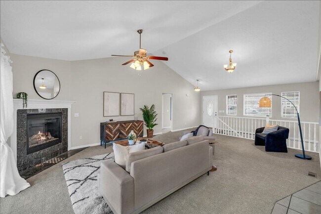 Building Photo - 2367 Monarch Cir