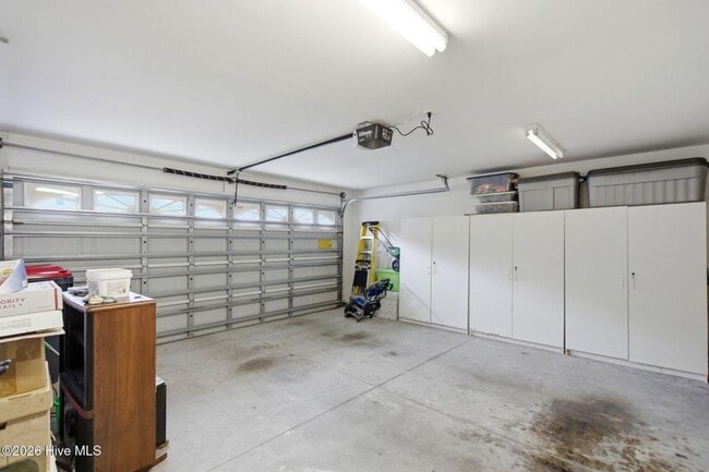 Building Photo - 5006 Carleton Dr
