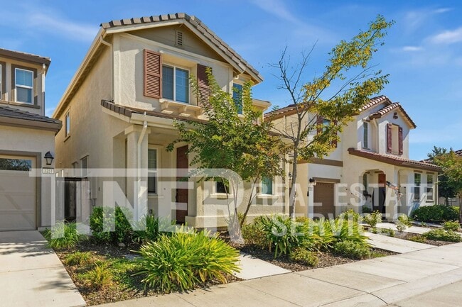 Building Photo - 3255 Pitkin Way