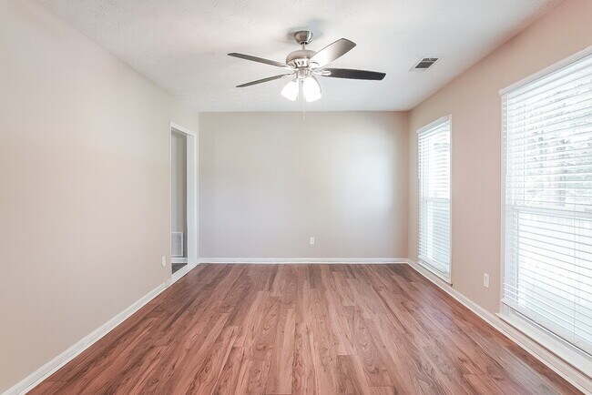 Building Photo - 99 Sleepy Hollow Trail