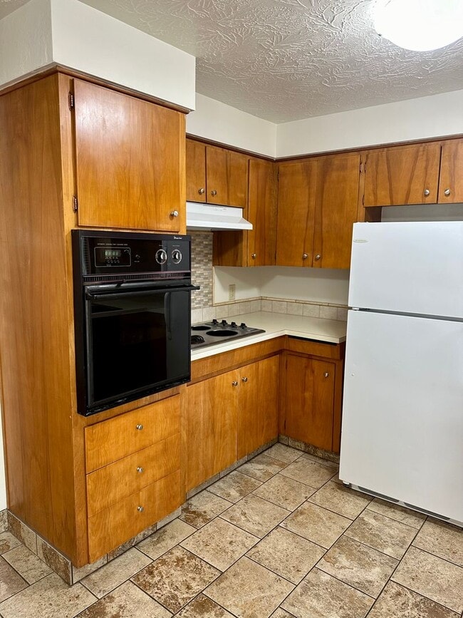 Building Photo - gbgh