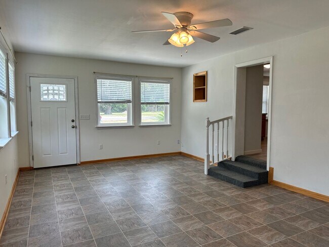 Building Photo - Beautiful Sunsets! Close to Historic District, Shopping & Beaches!