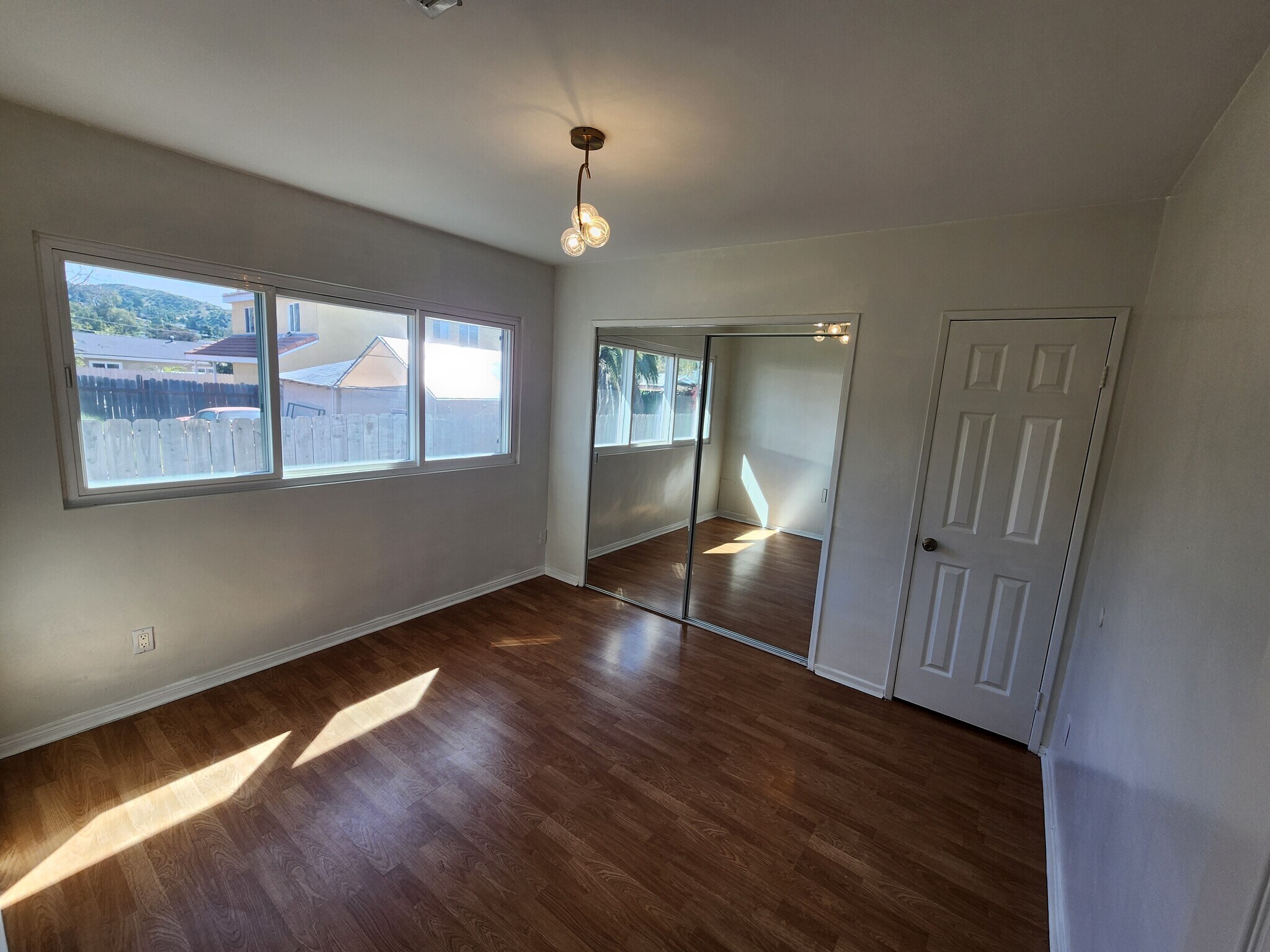 Building Photo - 10449 Cantara St