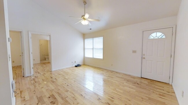 Interior Photo - Highland Woods II