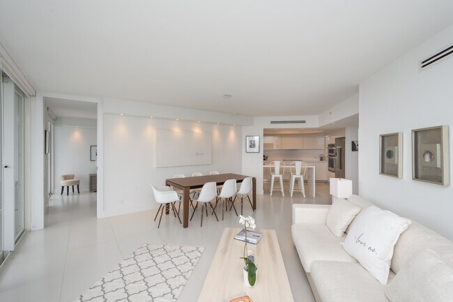 Building Photo - 6301 Collins Ave