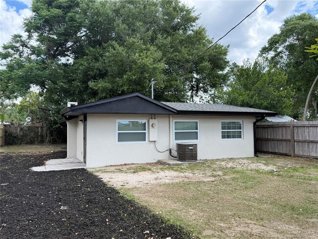 Building Photo - 783 Eldridge St