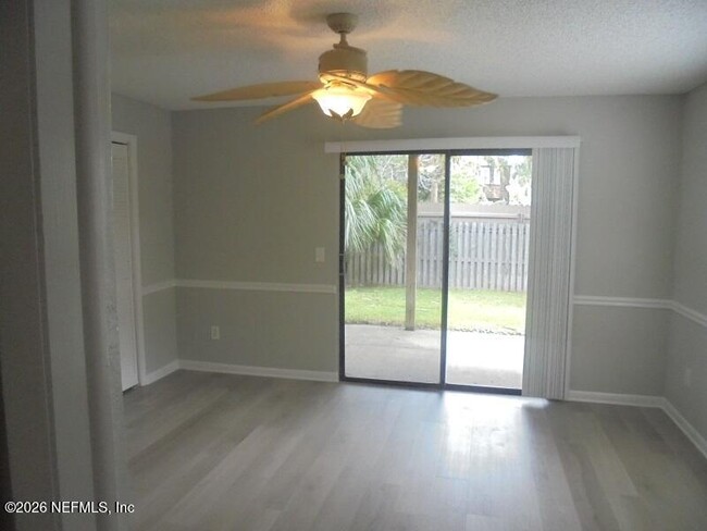 Building Photo - 319 Second St