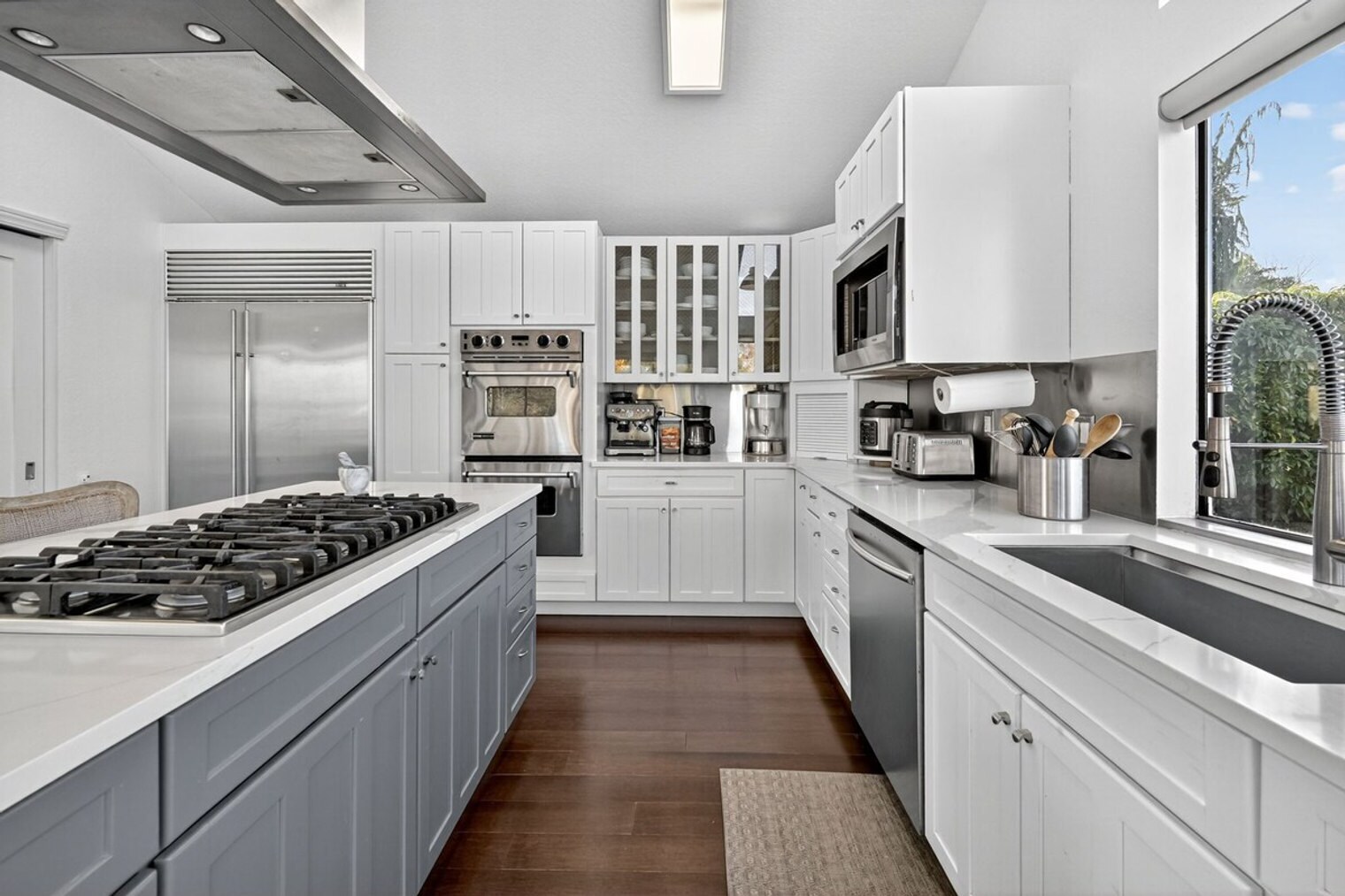 Building Photo - 5111 23rd Ave W