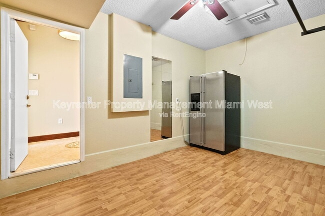 Building Photo - 15431 SW 140th St