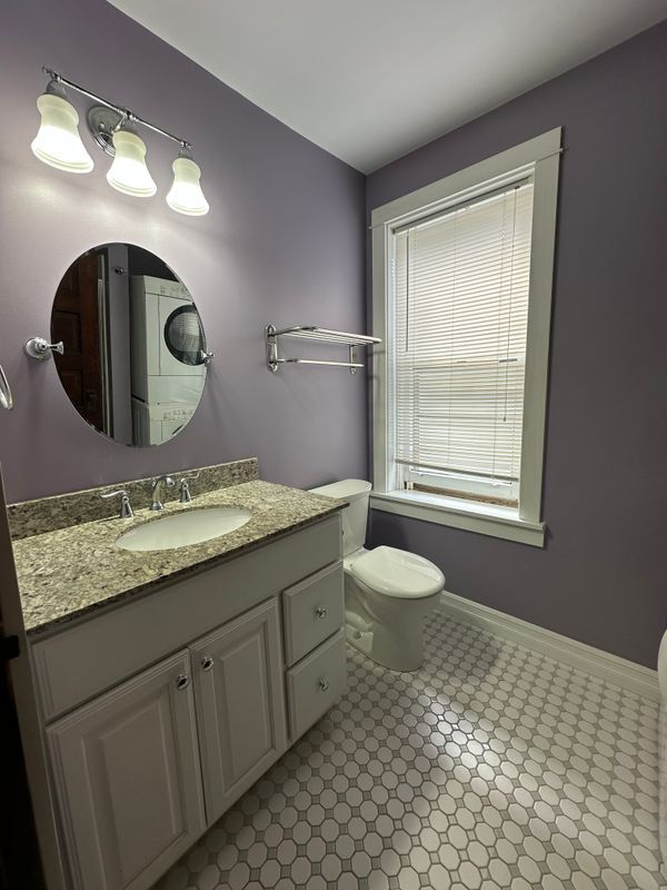 Building Photo - 83 Shethar St